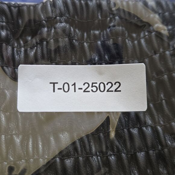 Torrid Women's Black Faux Vegan Leather Smocked Peplum Camisole Tank Plus Sz 2X - Picture 8 of 8